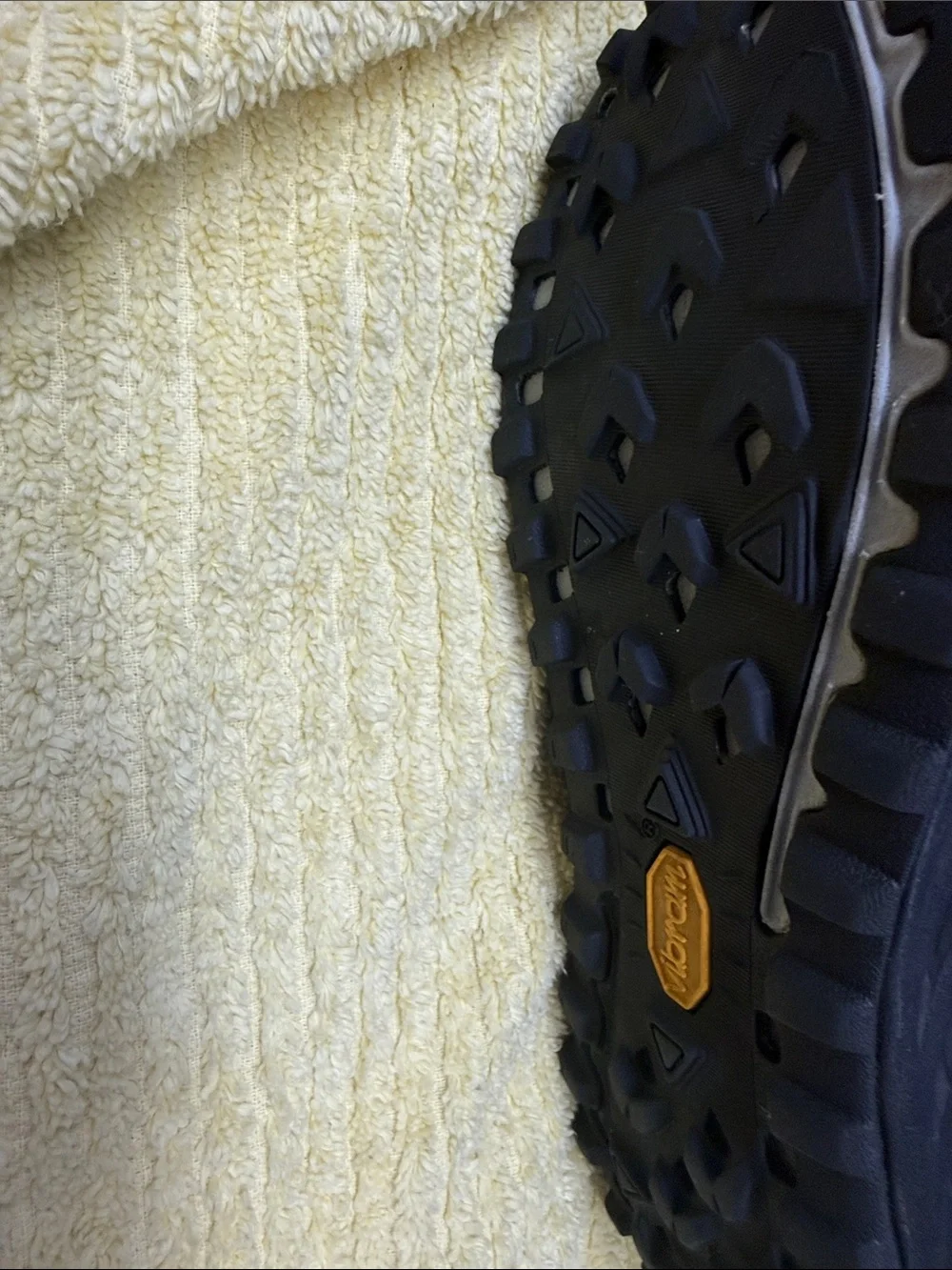 Merrell hiking sneaker - Picture 4 of 4